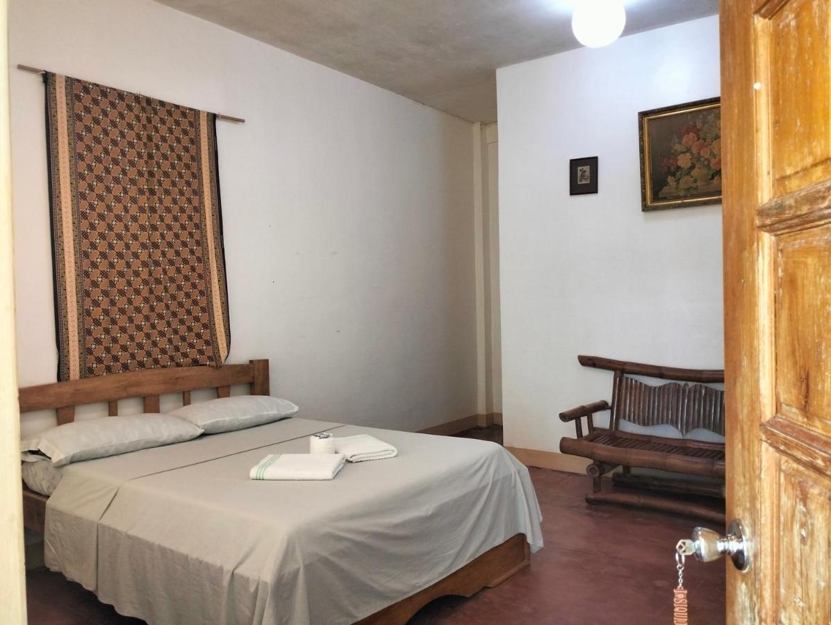 The Sylvia Hostel Сан Хуан Екстериор снимка
