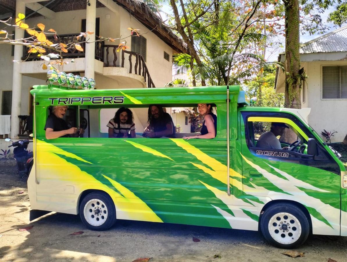 The Sylvia Hostel Сан Хуан Екстериор снимка
